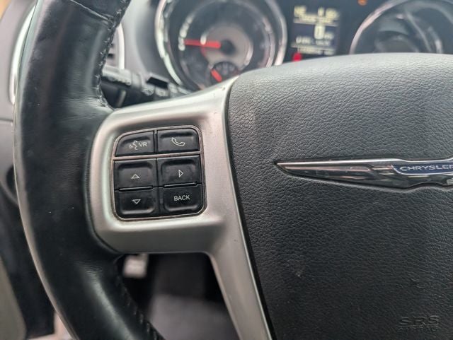 2016 Chrysler Town & Country Touring-L