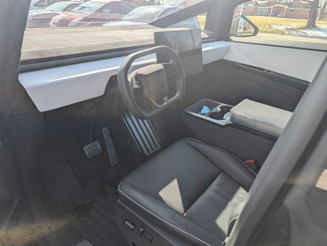 2024 Tesla Cybertruck Cyberbeast