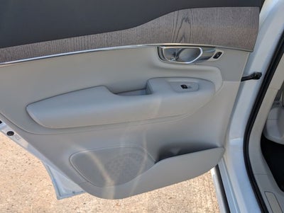 2023 Volvo XC90 B5 Plus