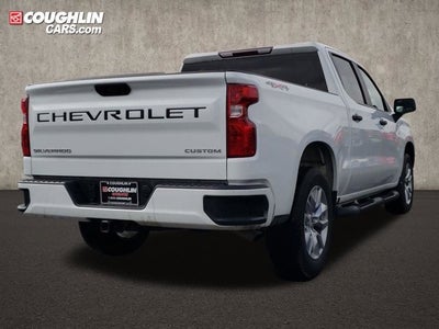 2022 Chevrolet Silverado 1500 4WD Crew Cab 147" Custom