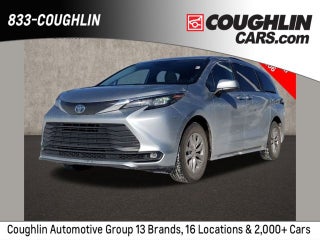 2025 Toyota Sienna XLE