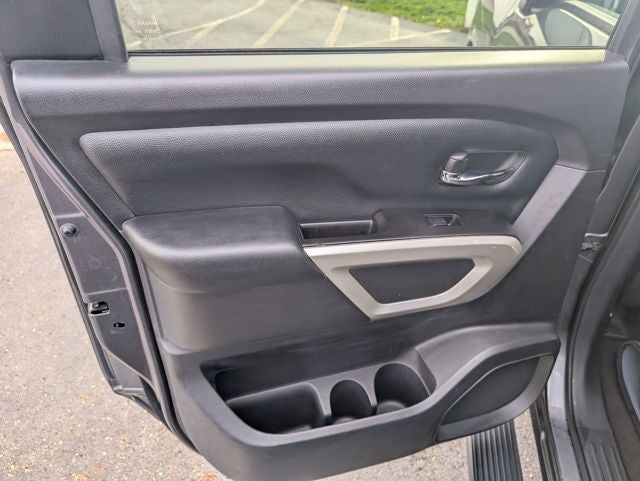 2019 Nissan Titan SV