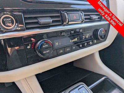 2024 Nissan Pathfinder SV
