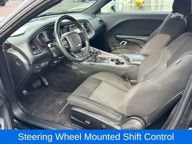 2017 Dodge Challenger SXT