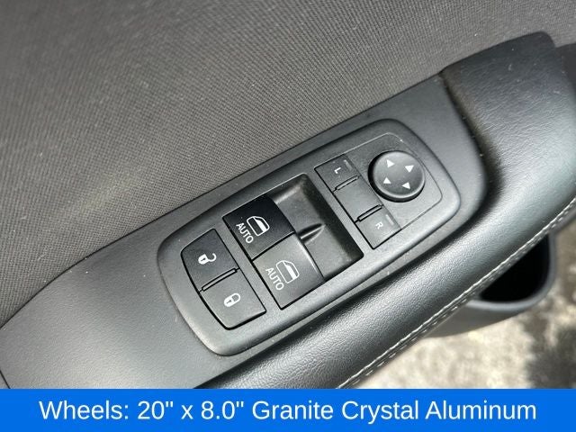 2017 Dodge Challenger SXT