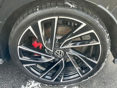 2024 Volkswagen Golf GTI Autobahn