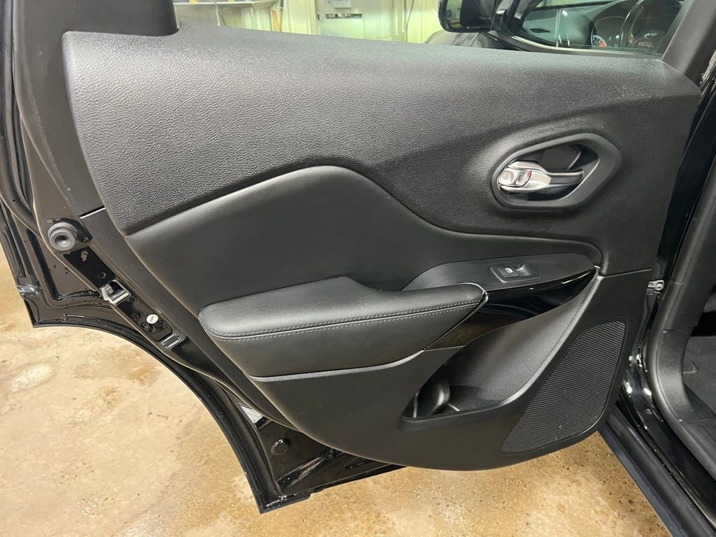 2021 Jeep Cherokee Altitude