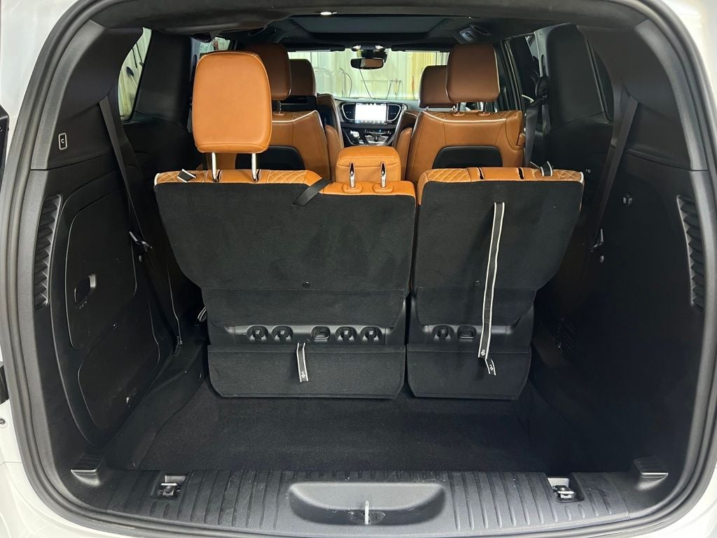 2024 Chrysler Pacifica Hybrid Pinnacle