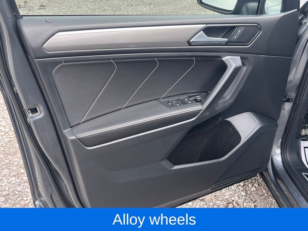 2023 Volkswagen Tiguan 2.0T SE R-Line Black