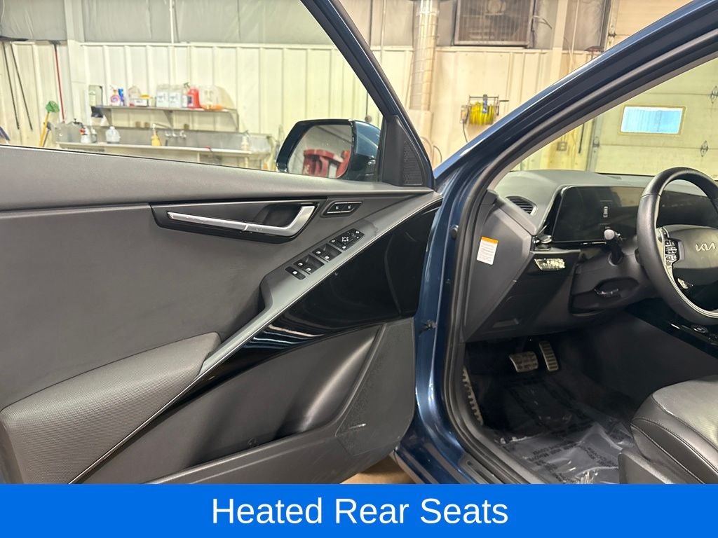 2023 Kia Niro Plug-In Hybrid SX