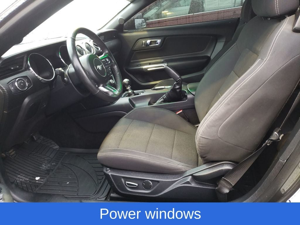 2016 Ford Mustang V6