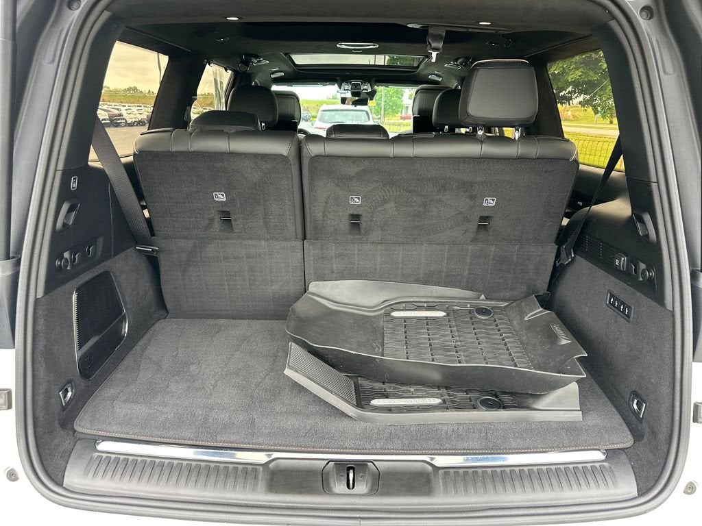 2023 Jeep Grand Wagoneer Series III Obsidian