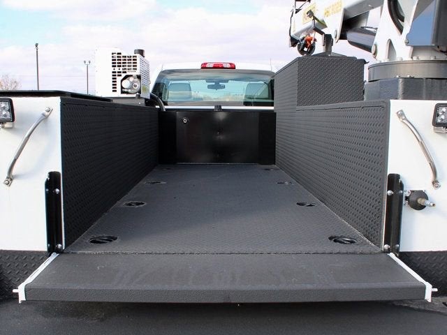 2023 Chevrolet Silverado 6500 HD Work Truck