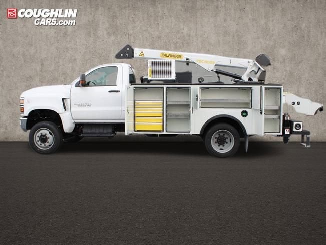 2023 Chevrolet Silverado 6500 HD Work Truck