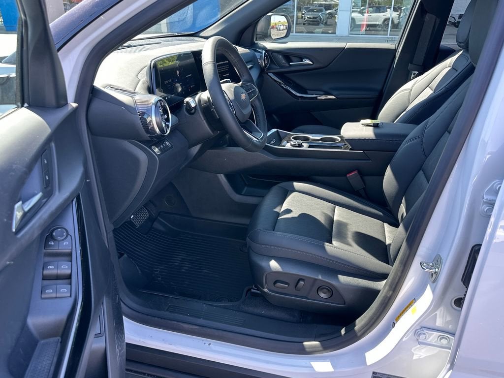 2026 Chevrolet Equinox LT - Photo 10