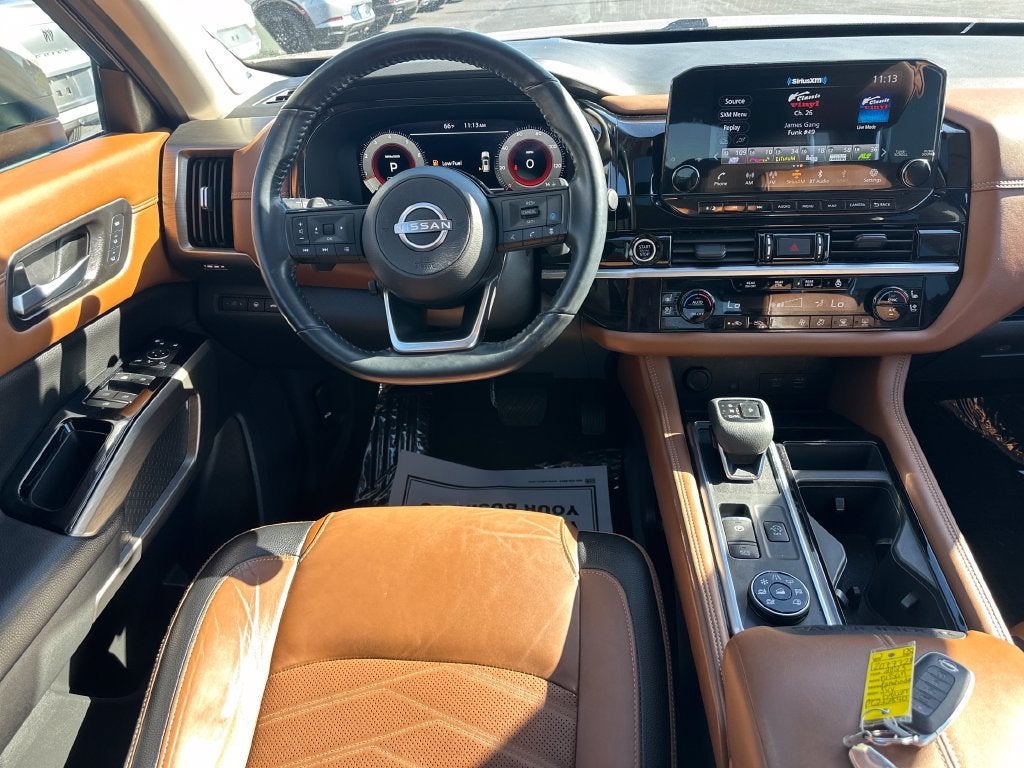 2023 Nissan Pathfinder Platinum