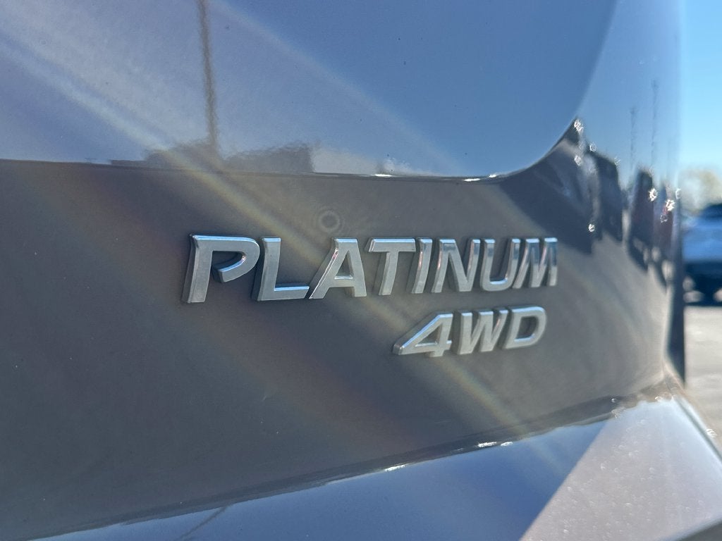2023 Nissan Pathfinder Platinum