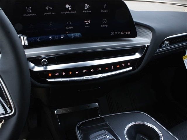 2025 Cadillac LYRIQ Luxury 1