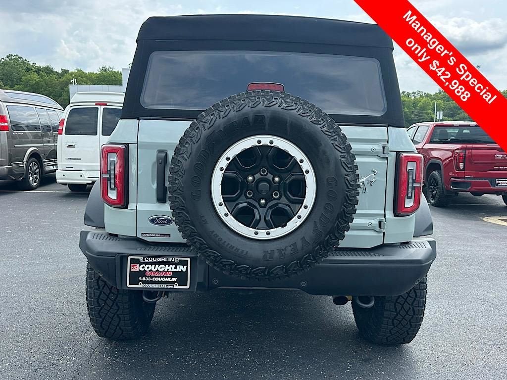 2023 Ford Bronco Base