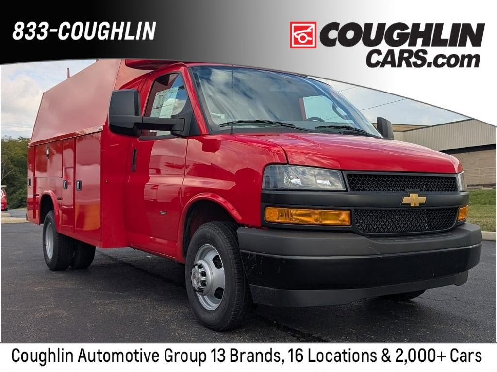 2025 Chevrolet Express Cutaway 3500 1WT