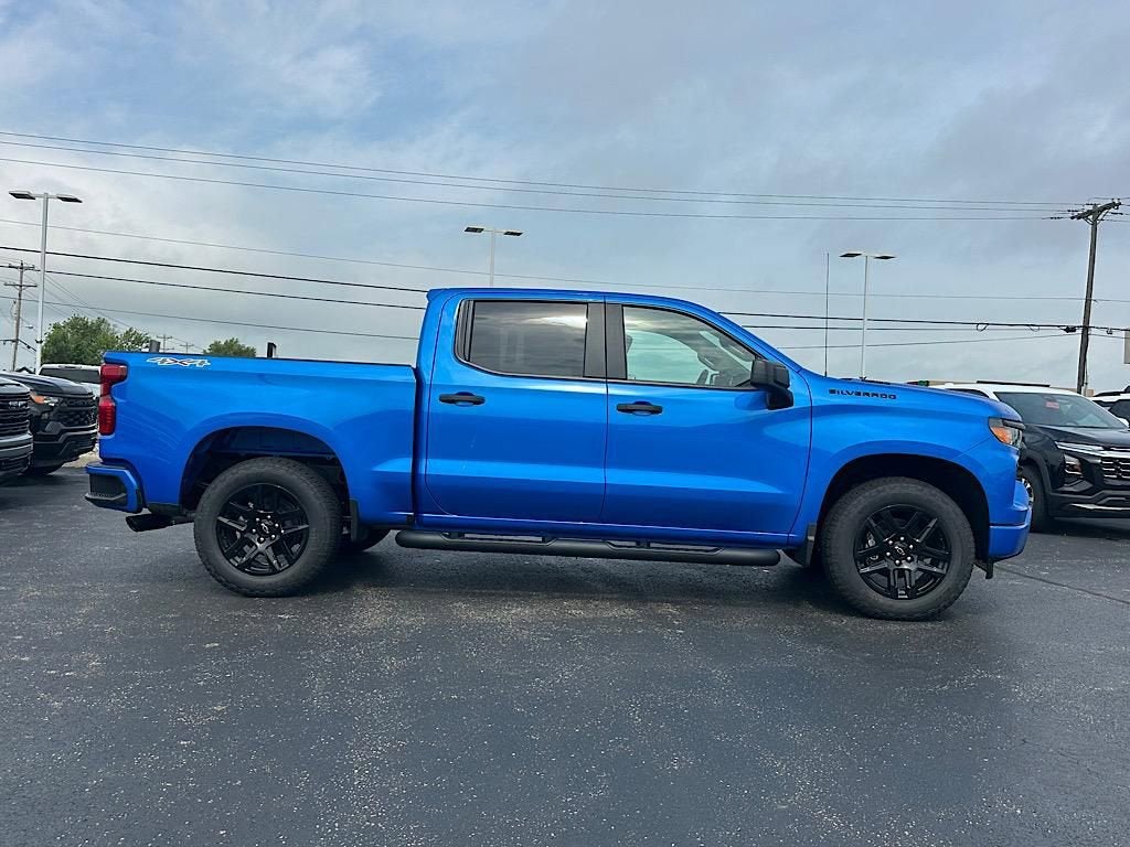 2025 Chevrolet Silverado 1500 Custom