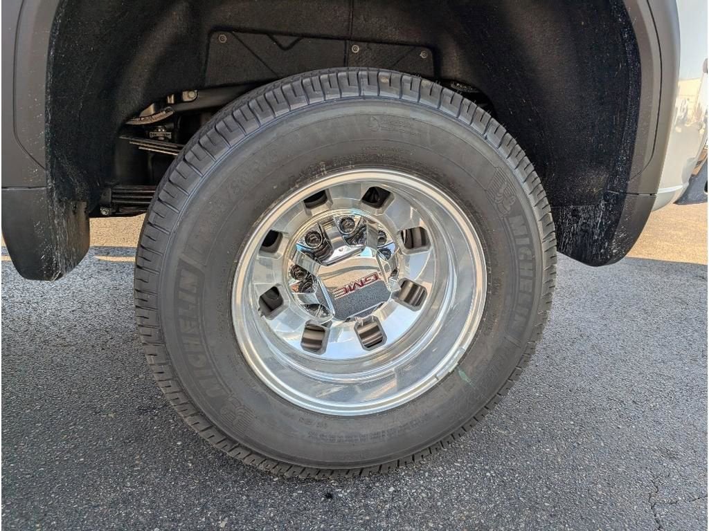 2026 GMC Sierra 3500 HD SLE DRW