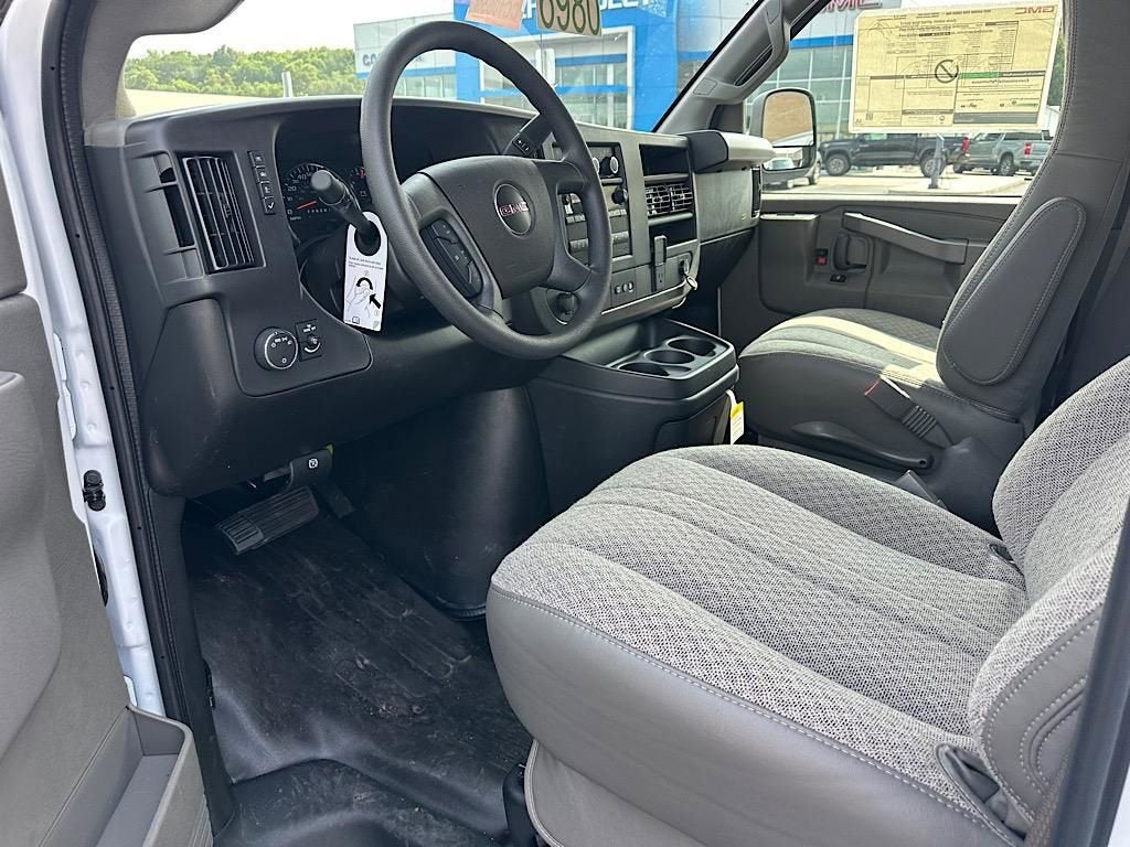 2025 GMC Savana Cargo 2500 Work Van