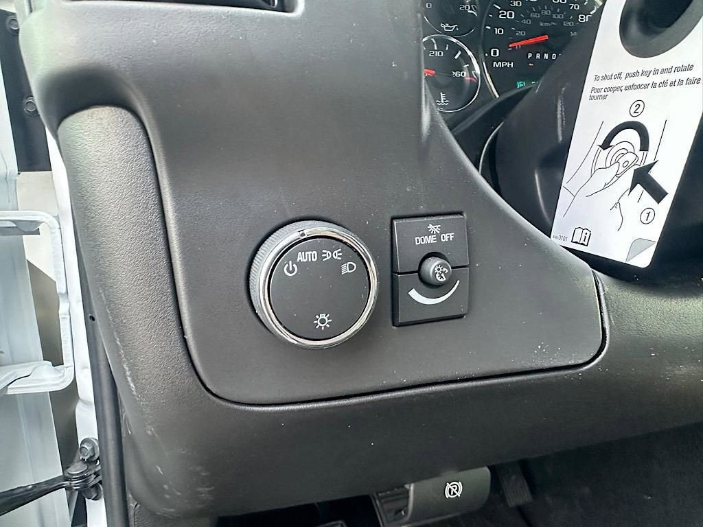 2025 GMC Savana Cargo 2500 Work Van