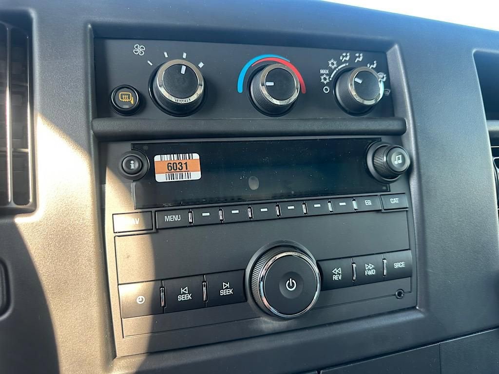 2025 Chevrolet Express Cargo 2500 WT