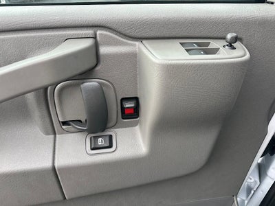 2025 Chevrolet Express Cargo 3500 WT