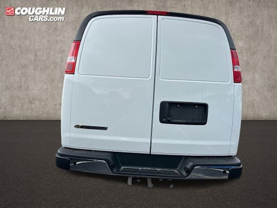 2025 Chevrolet Express Cargo 3500 WT