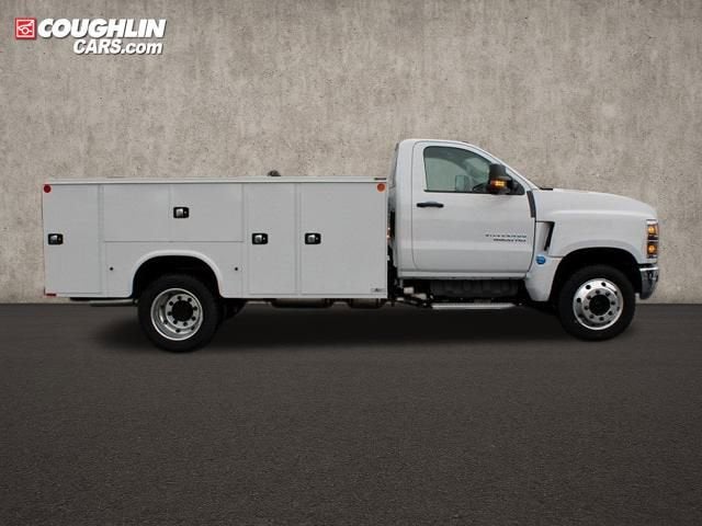 2024 Chevrolet Silverado 5500 HD Work Truck