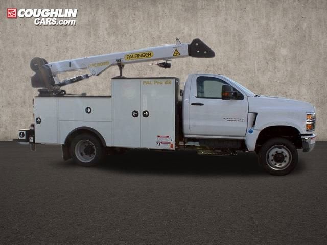 2023 Chevrolet Silverado 6500 HD Work Truck