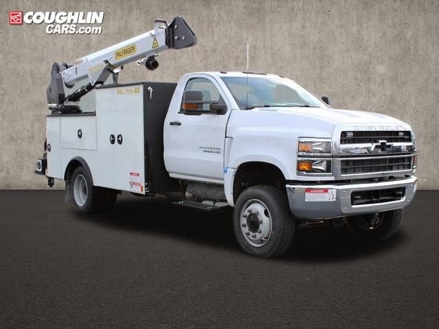 2023 Chevrolet Silverado 6500 HD Work Truck