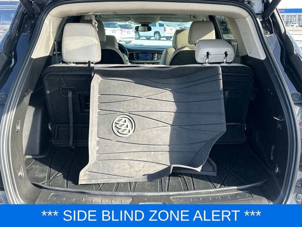 2022 Buick Enclave Essence