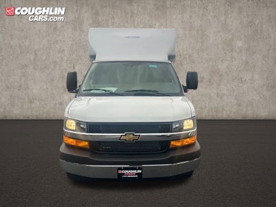 2025 Chevrolet Express Cutaway 3500 1WT