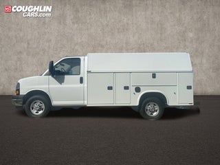 2025 Chevrolet Express Cutaway 3500 1WT