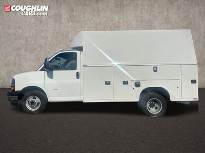 2025 Chevrolet Express Cutaway 3500 1WT