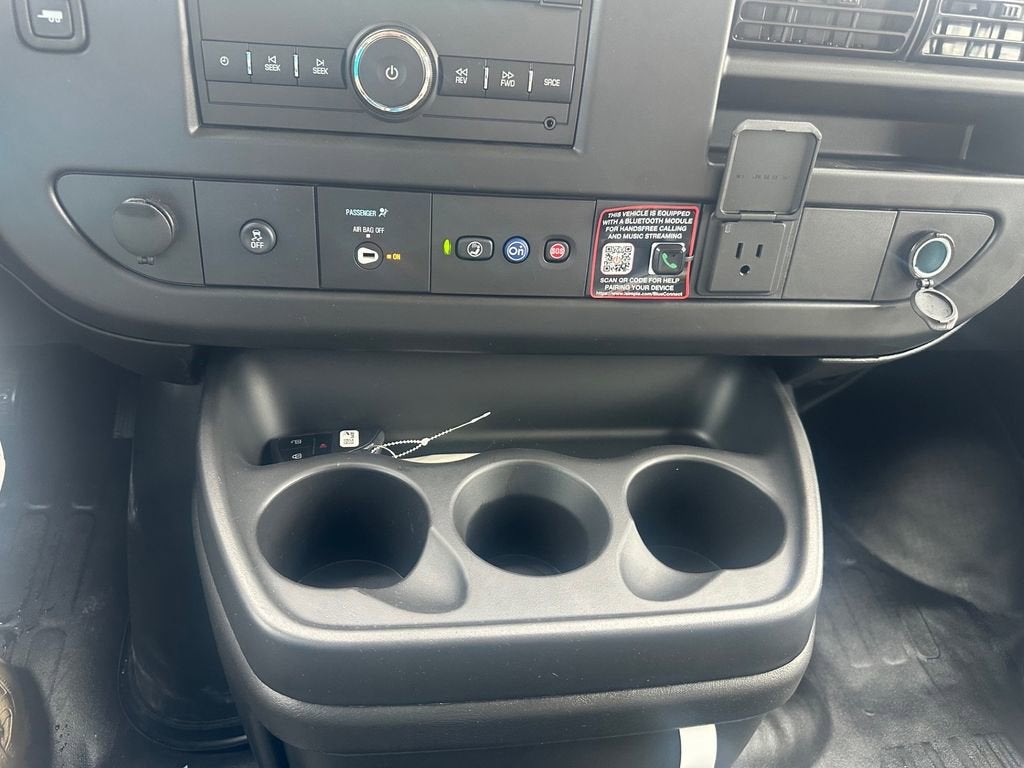 2025 Chevrolet Express Cargo 2500 WT