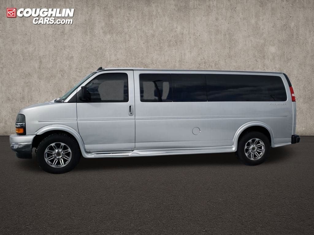 2023 Chevrolet Express Cargo 2500 WT