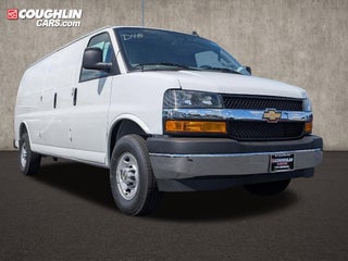 2025 Chevrolet Express Cargo WT
