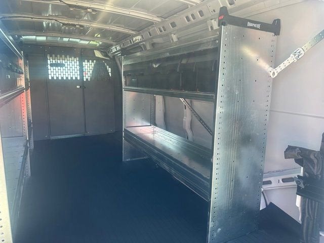 2025 Chevrolet Express Cargo 3500 WT