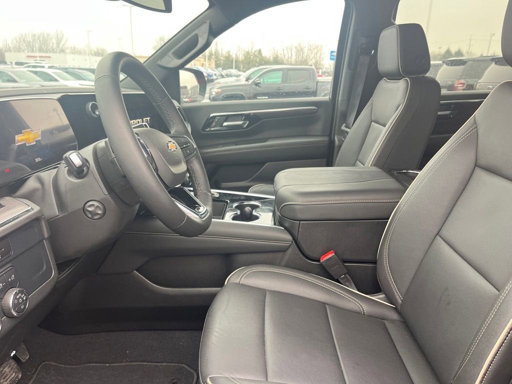 2025 Chevrolet Suburban Premier