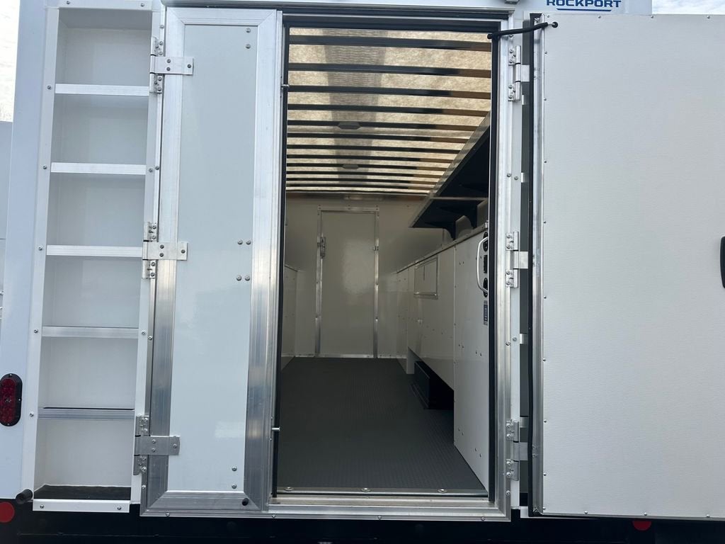 2026 Chevrolet Express Cutaway 4500 2WT