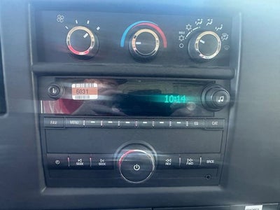 2025 Chevrolet Express Cutaway 3500 1WT