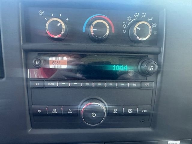 2025 Chevrolet Express Cutaway 3500 1WT