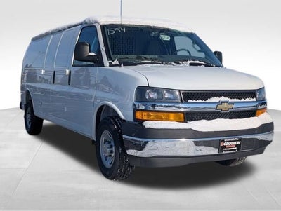 2025 Chevrolet Express Cargo 3500 WT