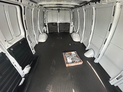 2025 Chevrolet Express Cargo WT