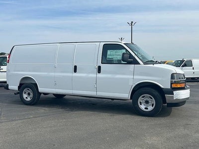2025 Chevrolet Express Cargo WT