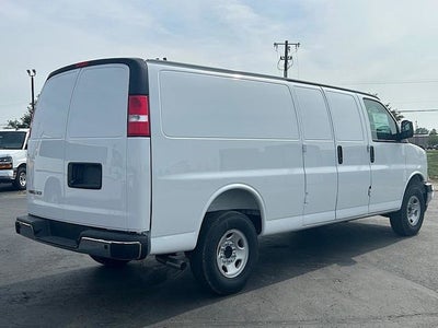 2025 Chevrolet Express Cargo WT